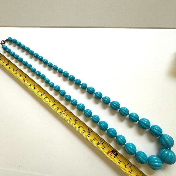 Turquoise blue beaded vintage long necklace - Picture 7 of 7